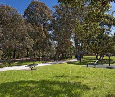 CENTRAL LOCATION - Photo 6