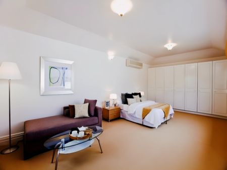 4 Bed, 3 Bath - Photo 5