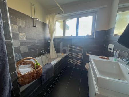 HOCHWERTIG MÖBLIERTE WOHNOASE AN RUHIGER LAGE - Foto 4