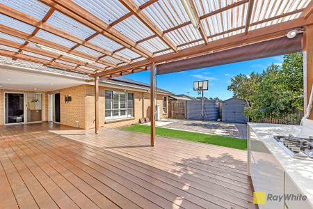 Outstanding Modern Residence - Four Bedrooms - Photo 5