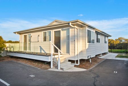 Effortless Living&comma; Opposite Kurnell Beach - Photo 4