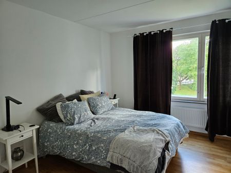 Nickelgränd, Vällingby - Photo 2