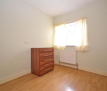 4 bedroom terraced house to rent - Photo 4