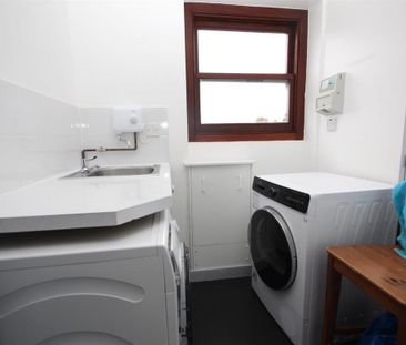 Studio to rent - Photo 6