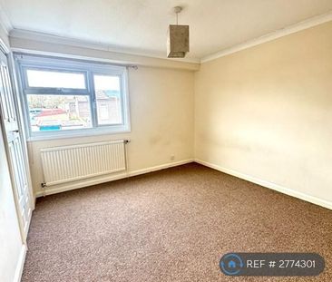 4 bedroom end of terrace house to rent - Photo 5