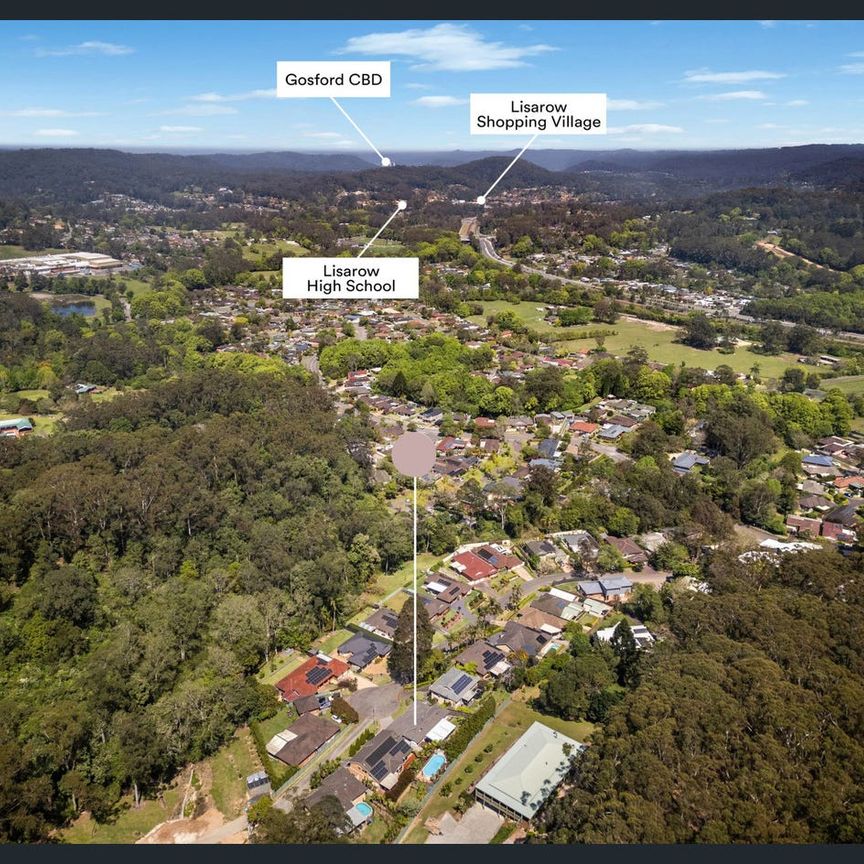 Elevated living, beautiful family retreat - Photo 1