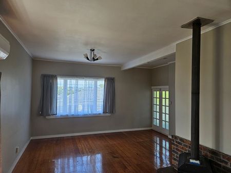 Mt Roskill double bedroom house - Photo 2