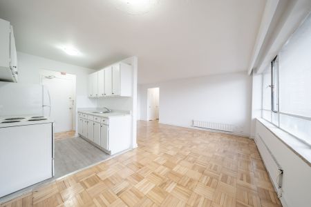 For Lease - 165 Cosburn Avenue Unit# 508, Toronto, Ontario - Photo 4