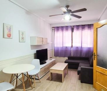 Planta baja de alquiler en Centro - Photo 2