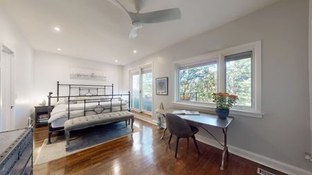 For Lease - 70 Pine Crescent, Toronto, Ontario - Photo 2