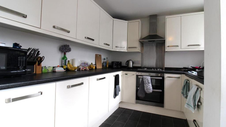 6 bedroom terraced house to rent - Photo 5