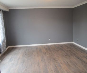 For Lease - 1331 Limberlost Road, London North, Ontario - Photo 2