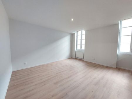 location Appartement T2 DE 40.1m² À AGEN - Photo 3