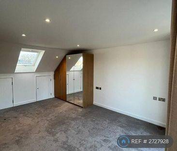 4 bedroom semi-detached house to rent - Photo 6