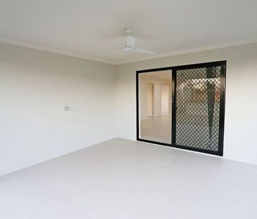 Your perfect balance of space, style & location in Kelso - Photo 5