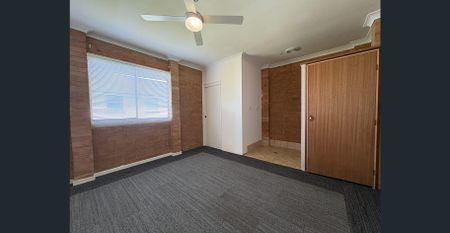 Freshly Renovated, Close To The Beach - Photo 2