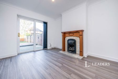 3 bedroom house to rent Chantry Road, Kempston, Bedford, Bedfordshire, MK42 - Photo 2