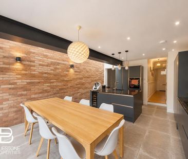 4 bedroom terraced house to rent - Photo 2