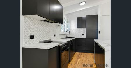 BRIGHT & AIRY RENOVATED HOME - Photo 5