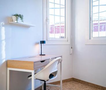 Carrer dOccident, L'Hospitalet de Llobregat, Catalonia 08903 - Photo 2