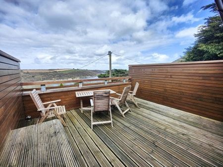 Maenporth, Falmouth, TR11 - Photo 4