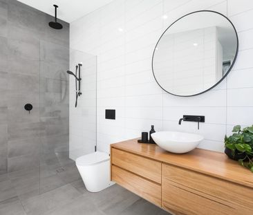 Stylishly Presented Executive Home - Photo 6