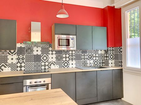 Location Appartement 3 pièces 71m² NICE 06000 - Photo 5