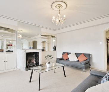 Latymer Court, Hammersmith Road, Hammersmith, London, W6 - Photo 2