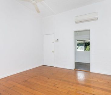 Charming 2-Bedroom Unit in the Heart of South Townsville - Photo 3