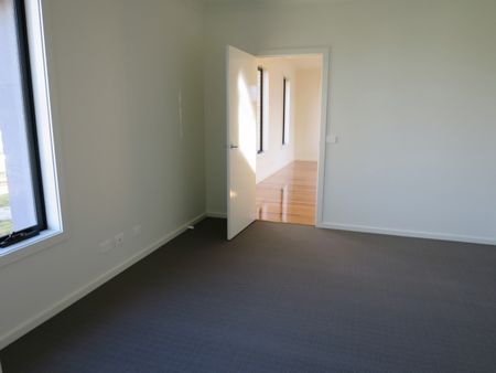 212A Huntingdale Road, Oakleigh VIC 3166 - Apartment For Rent | Domain - Photo 3