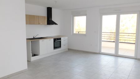 Location Appartement 3 pièces 66m² VILLERS LES NANCY 54600 - Photo 3