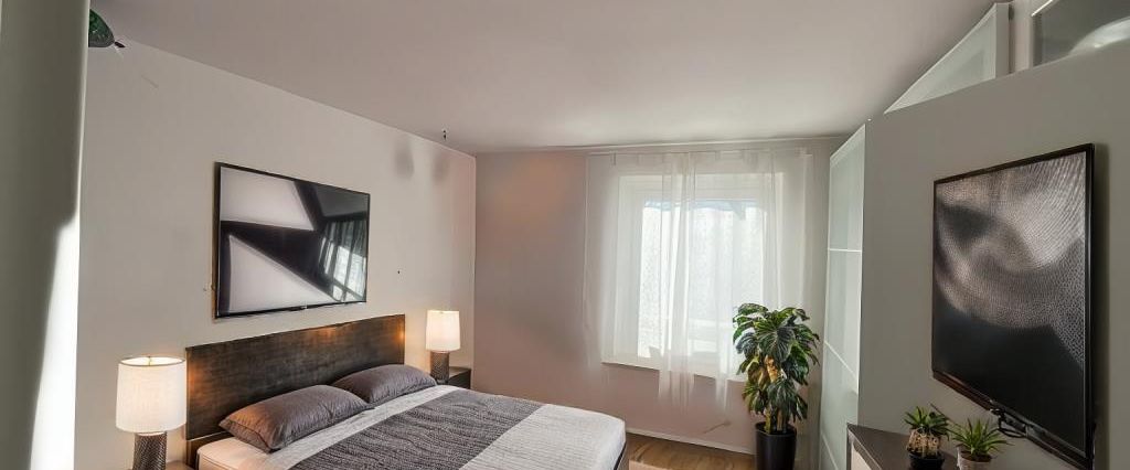 Sofort bezugsfrei! Moderne 3 ZKB-Balkon Wohnung in rundum saniertem Mehrfamilienhaus! - Foto 1