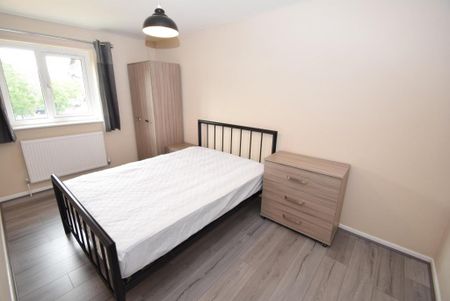 Culmington Close, Hulme, Manchester, M15 5HR - Photo 2