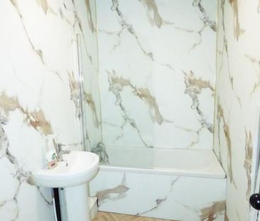 2 bedroom terraced house to rent - Photo 6