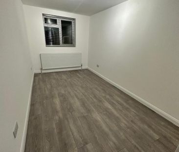 2 bedroom maisonette to rent - Photo 2