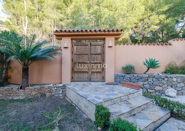 Villa with beautiful views for rent in Sierra de Altea