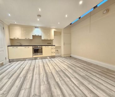 Studio Flat, Balls Pond Road, N1 - Photo 2