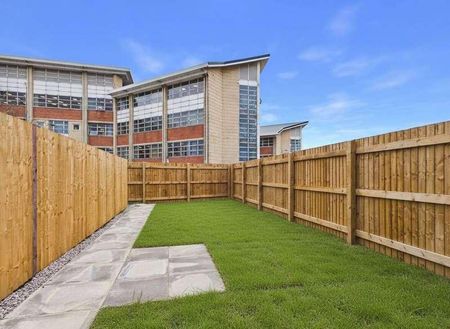 Oakenclough Lane, Thornton-cleveleys, FY5 - Photo 4