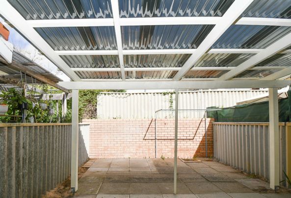 Renovated 2 Bedroom Unit with Ocean Views! - Photo 1