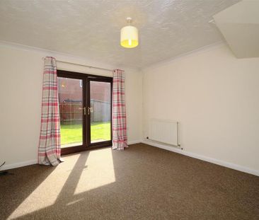 2 bedroom semi-detached house to rent - Photo 3