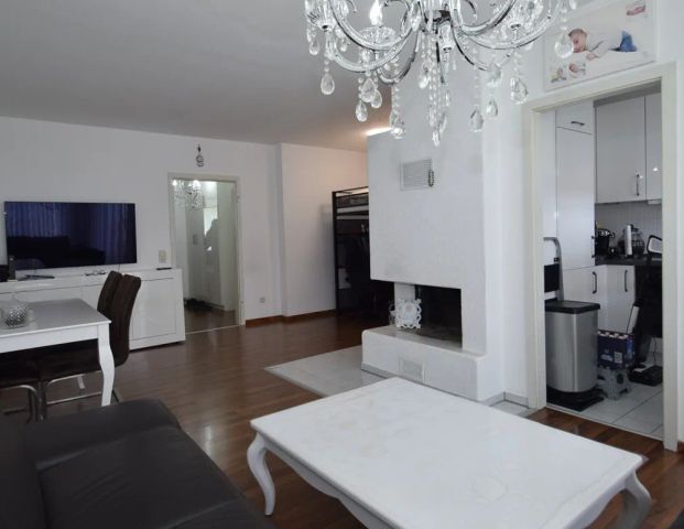 Gepflegte Zwei-Zimmerwohnung mit Balkon und TG-Stellplatz - Foto 1