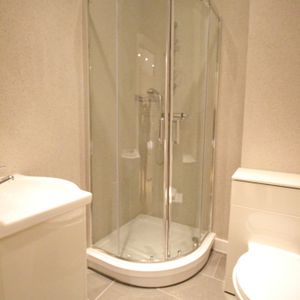 Lampton Road, Hounslow, TW3, Middlesex - Photo 2