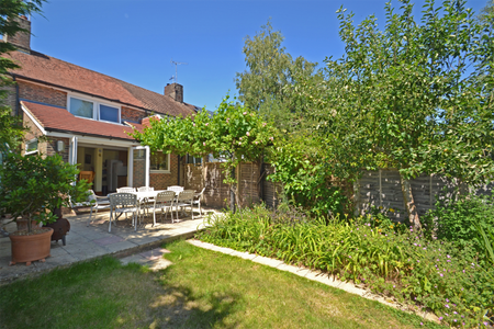 3 bedroom terraced house to rent - Photo 3