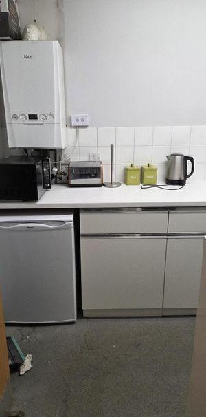 1 bedroom house of multiple occupation to rent - Photo 1