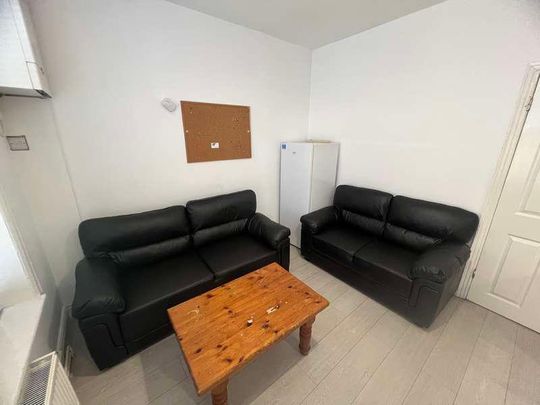 Harborough Road, SO15 - Photo 1