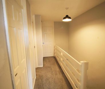 3 bedroom terraced house to rent - Photo 4