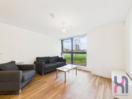 3 bedroom flat to rent - Photo 2