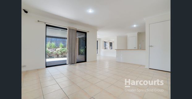 Fresh, Spacious & Move-In Ready - Perfect for Families! - Photo 1