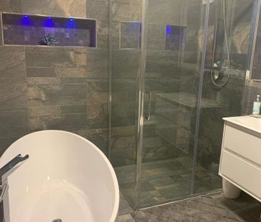 4 bedroom property to rent - Photo 5