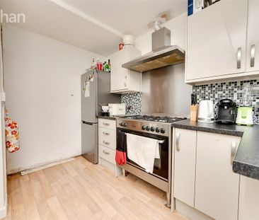 5 bedroom terraced house to rent - Photo 4